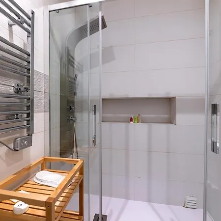 Joivy Superb In Centre * Cascais