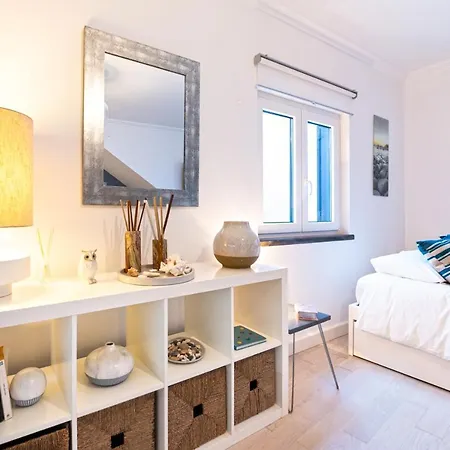Apartment Joivy Superb Studio In Centre Cascais