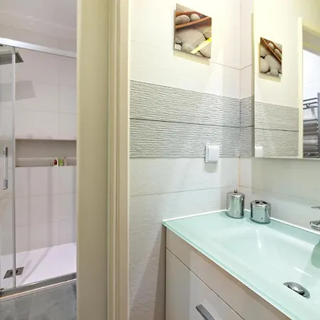 Joivy Superb Studio In Centre *